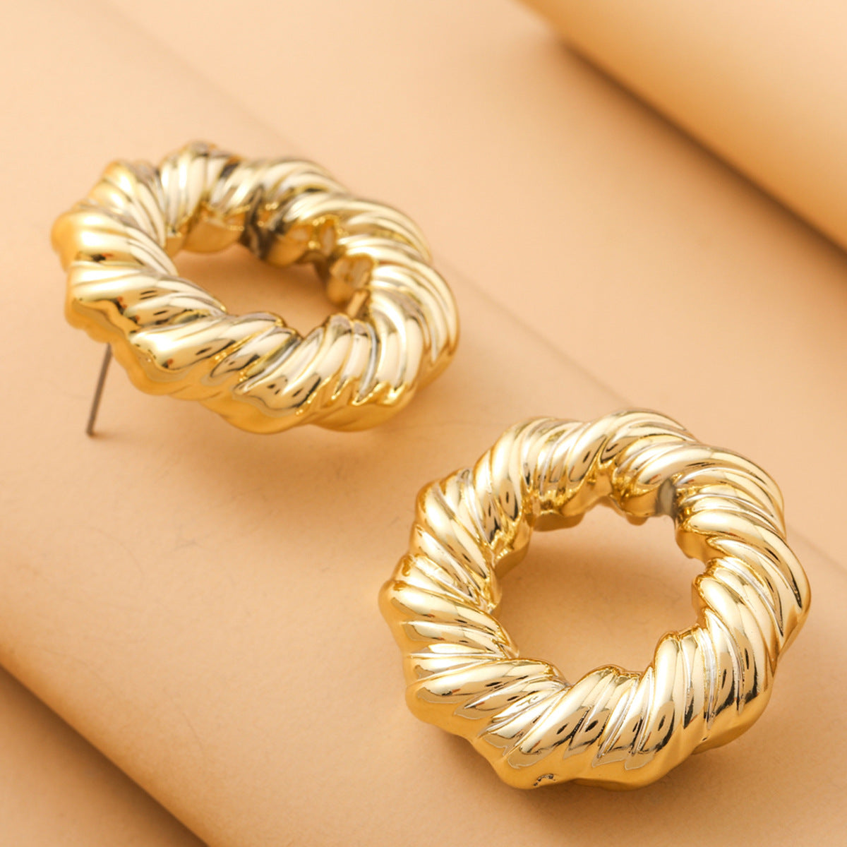 Women's Exaggerated Twisted Twist Circle Personality Gold-plated Hollow Stud Earrings